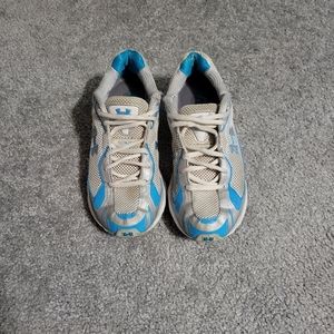 Under Armour Womens Sneakers